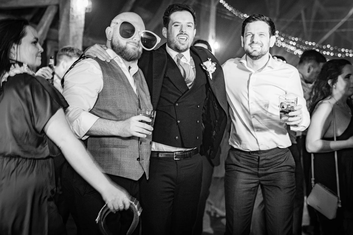 TheHotShotsUK's tweet photo. Smiles and shapes! A few more from V&amp;R's wedding reception! 

#wedding #weddingband #weddingreception #Bride #Groom #Livemusic #Liveband #livemusicphotography #partyband #weddingphotos #weddingphotography #AliveNetwork #AliveWeddings #AliveBands https://t.co/4KgrUGAiav