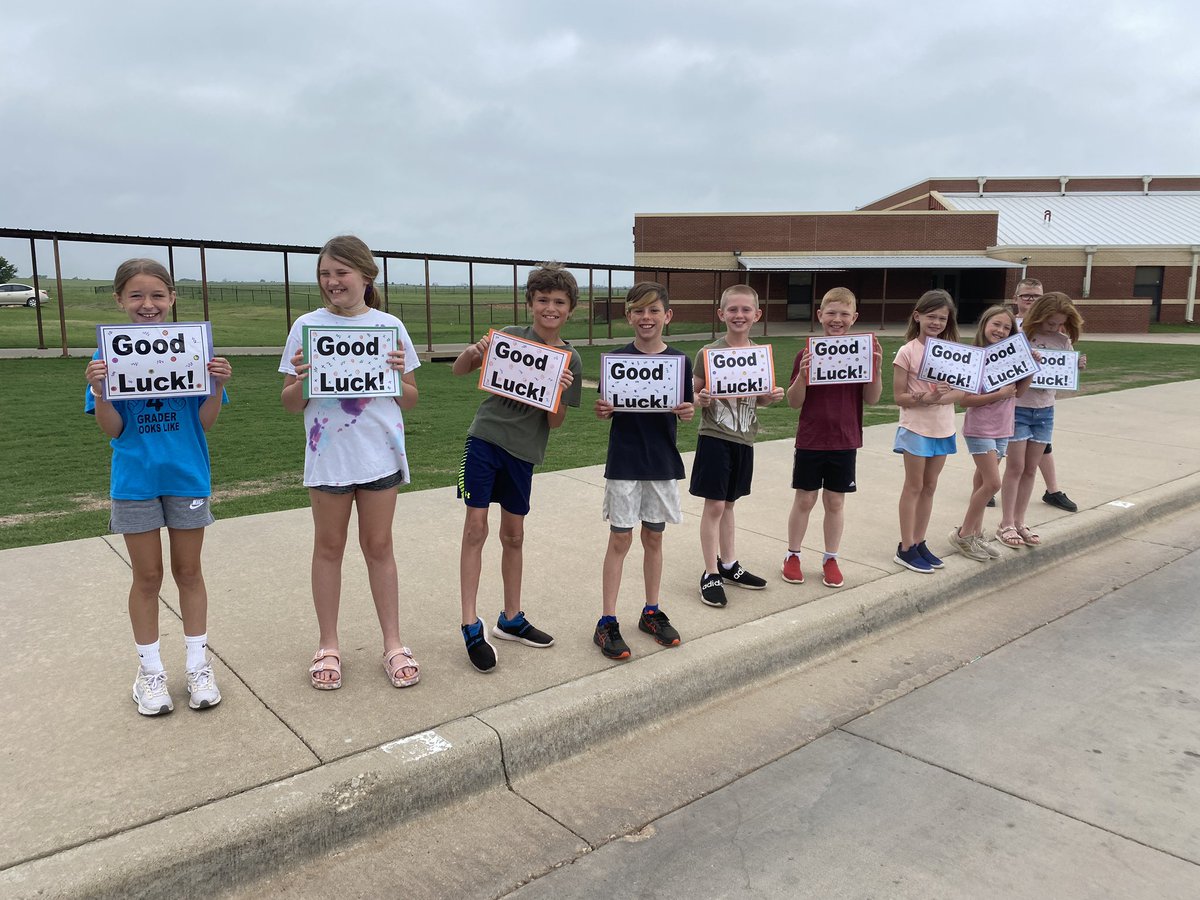 perry_schools's tweet photo. Good luck to PHS Baseball in the first round of the state tournament today! ⚾️ #takestate #perryok #okpreps
@PerryMaroonBSB https://t.co/wwTefr8dZ4