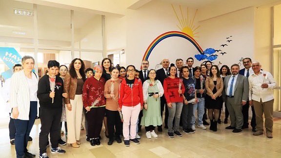 muharremkilic1's tweet photo. 📍Engelliler Haftası vesilesiyle Saray Engelsiz Yaşam Bakım ve Rehabilitasyon Merkezini ziyaret ettik.
#TİHEK #EngellilerHaftası #İnsanHakları #engellihakları #eşitlik #ayrımcılık #humanrights #equality #equalitybody #NHRI #HREIT https://t.co/tCGCApeujQ