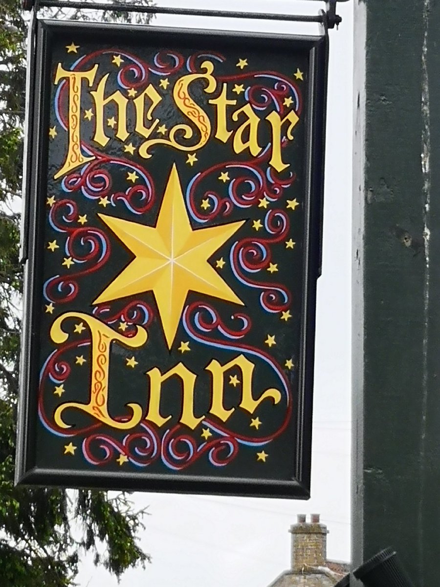 mickrande's tweet photo. Great to be back @TheStaratHarome you wouldn't believe what had happened, great food &amp; great service ❤️ https://t.co/ZDLU1hZDGo