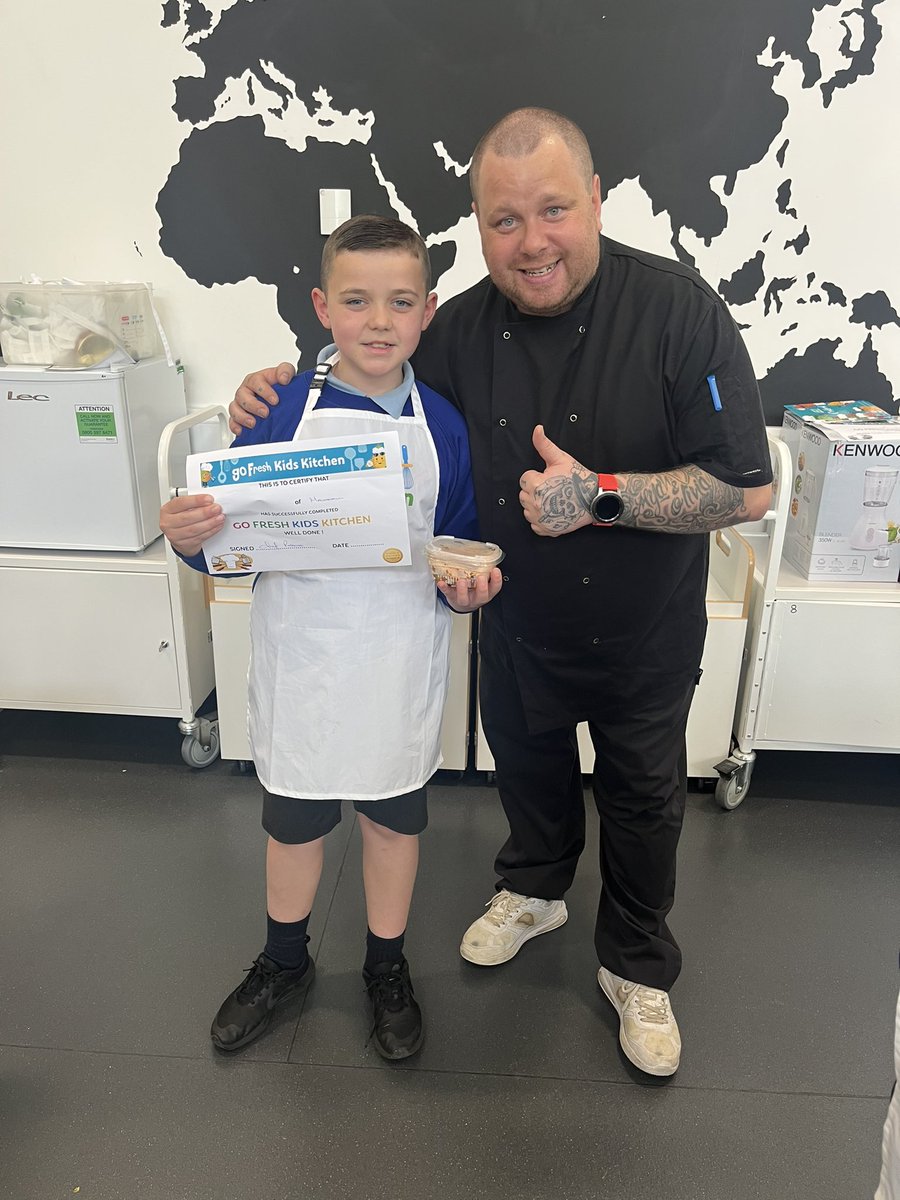 Jay using some of his cooking skills he has learned from <a href="/ChefRobert_S/">Kids Kitchen</a> the past 4 weeks <a href="/MachanhillPS/">Machanhill Primary</a>. He’s loved learning about cooking 💙 thanks <a href="/ChefRobert_S/">Kids Kitchen</a>