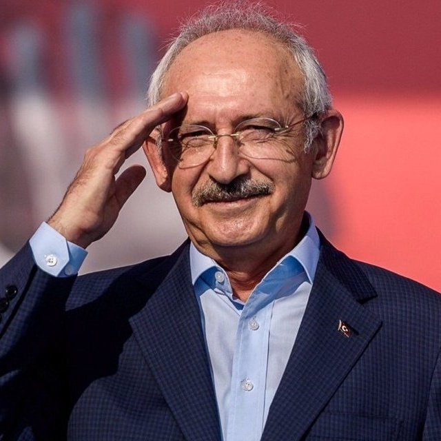 Piyasalarda bugün bayram havası esti!

Konda'nın anketi  ve Muharrem İnce'nin adaylıktan çekilmesi sonrası, Kemal Kılıçdaroğlu'nun cumhurbaşkanı olacağı beklentisiyle Türkiye'nin risk primi (CDS) son 2 yılın en düşüğüne geriledi, Borsa İstanbul günü %8,01 yükselişle kapattı.