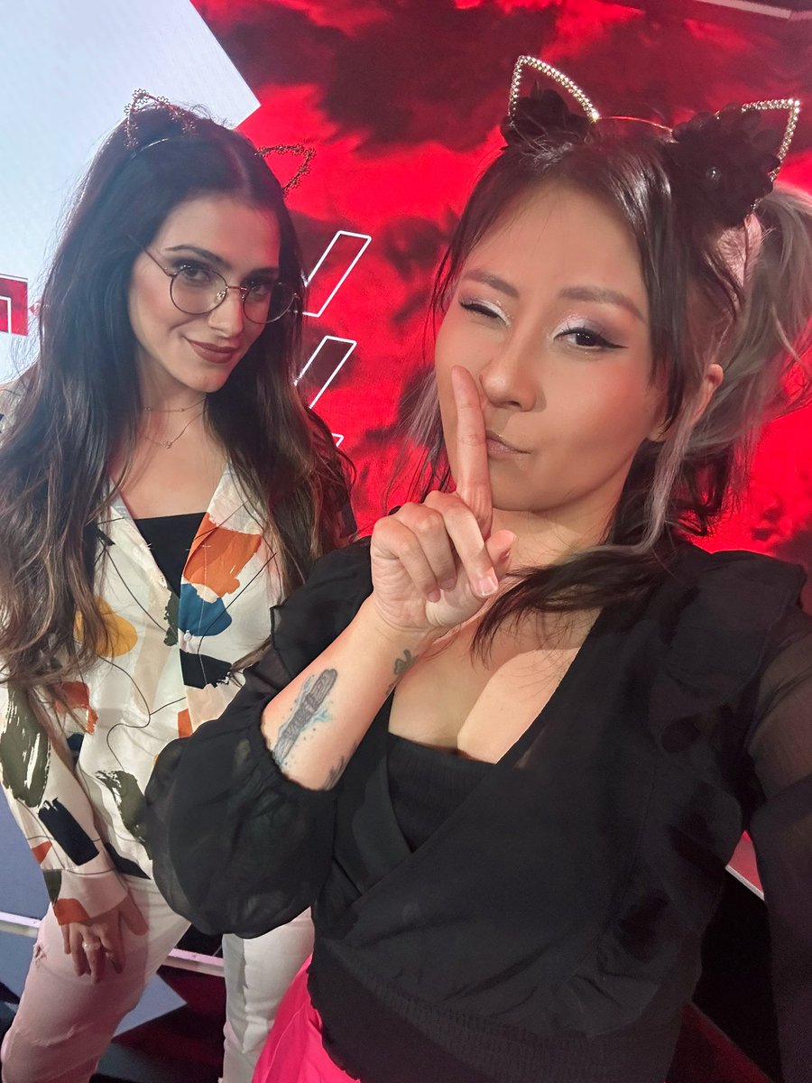 Yinsu on Twitter "We saw Twisten’s cat ears so we wanted cat ears 😁😸