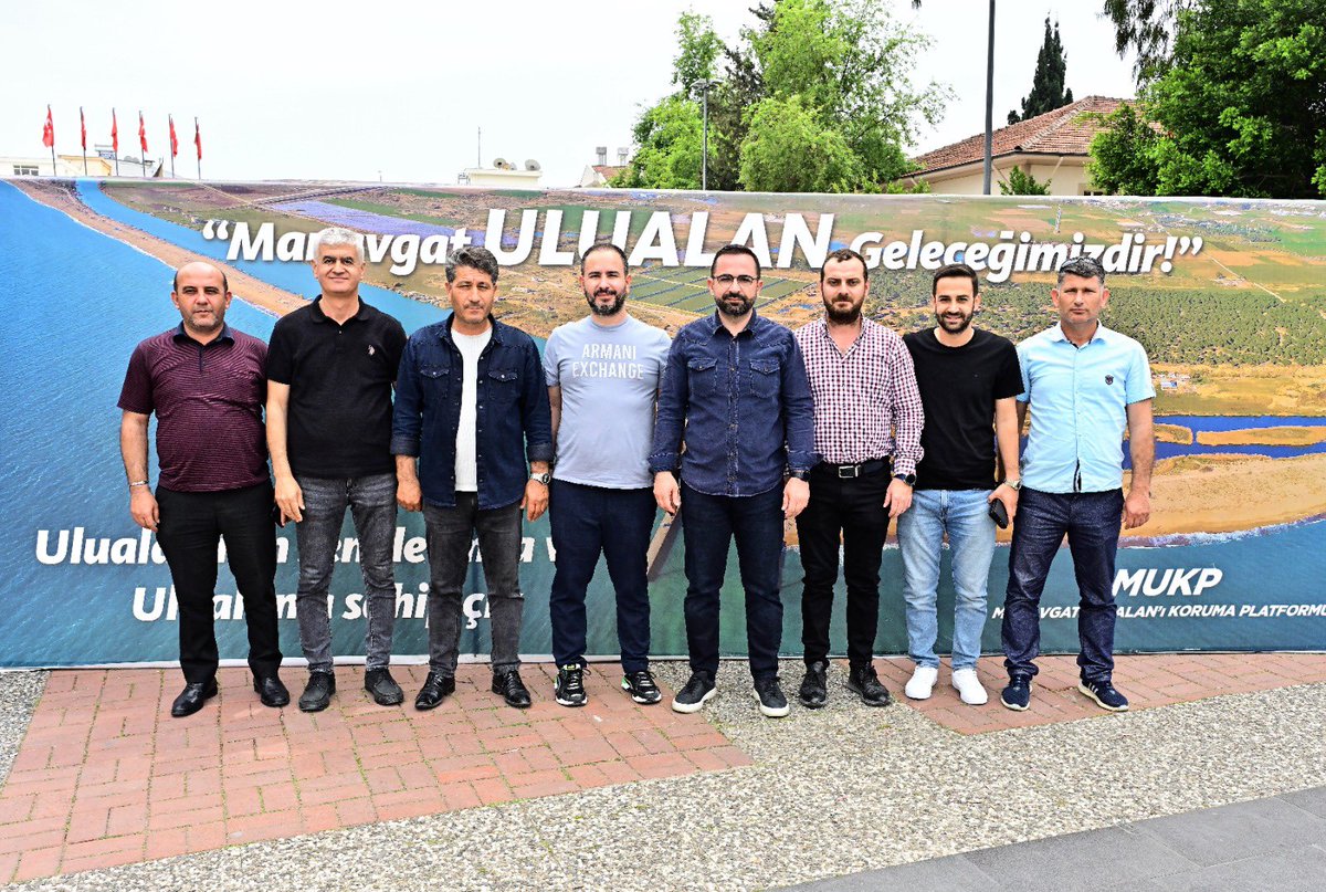 ulualanplatform's tweet photo. 📍Manavgat Cumhuriyet Meydanı standımızda imza kampanyamıza tüm hızımızla devam ediyoruz.

Kampanyamıza verdikleri desteklerden dolayı tüm halkımıza teşekkür ederiz. 
#ulualanmanavgatındır
#ulualanadokunma https://t.co/3HMD0xQJEp