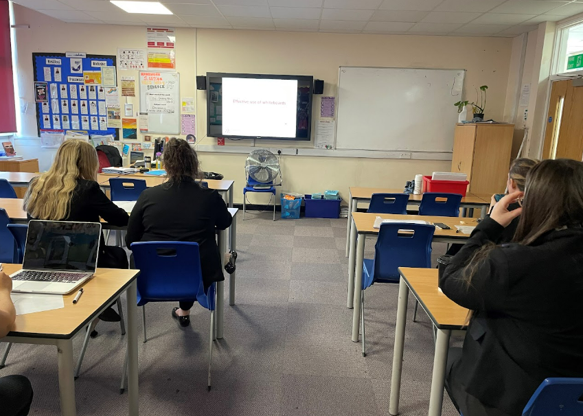 Last week our Breakfast CPD session focused on effective use of mini-whiteboards. Staff explored habits, routines, non-negotiables and how we create a 'no-opt out' culture. Mrs Parkins was thrilled to talk about her love of whiteboards!
#edutwitter #teachingandlearning