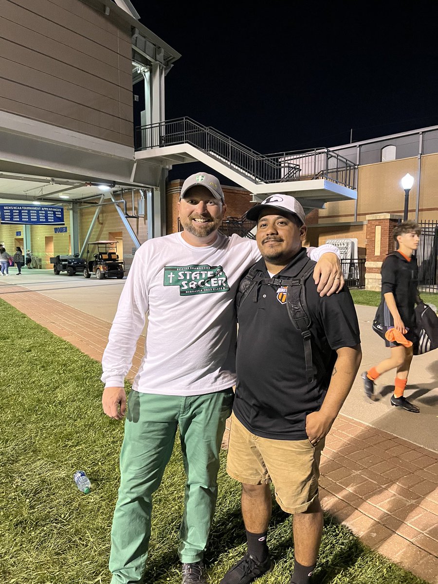 Coachjbailey99's tweet photo. @MagandaDaniel @Larry971 My boy Larry. Always good to see the boys doing great things. https://t.co/5fefvxKiJW