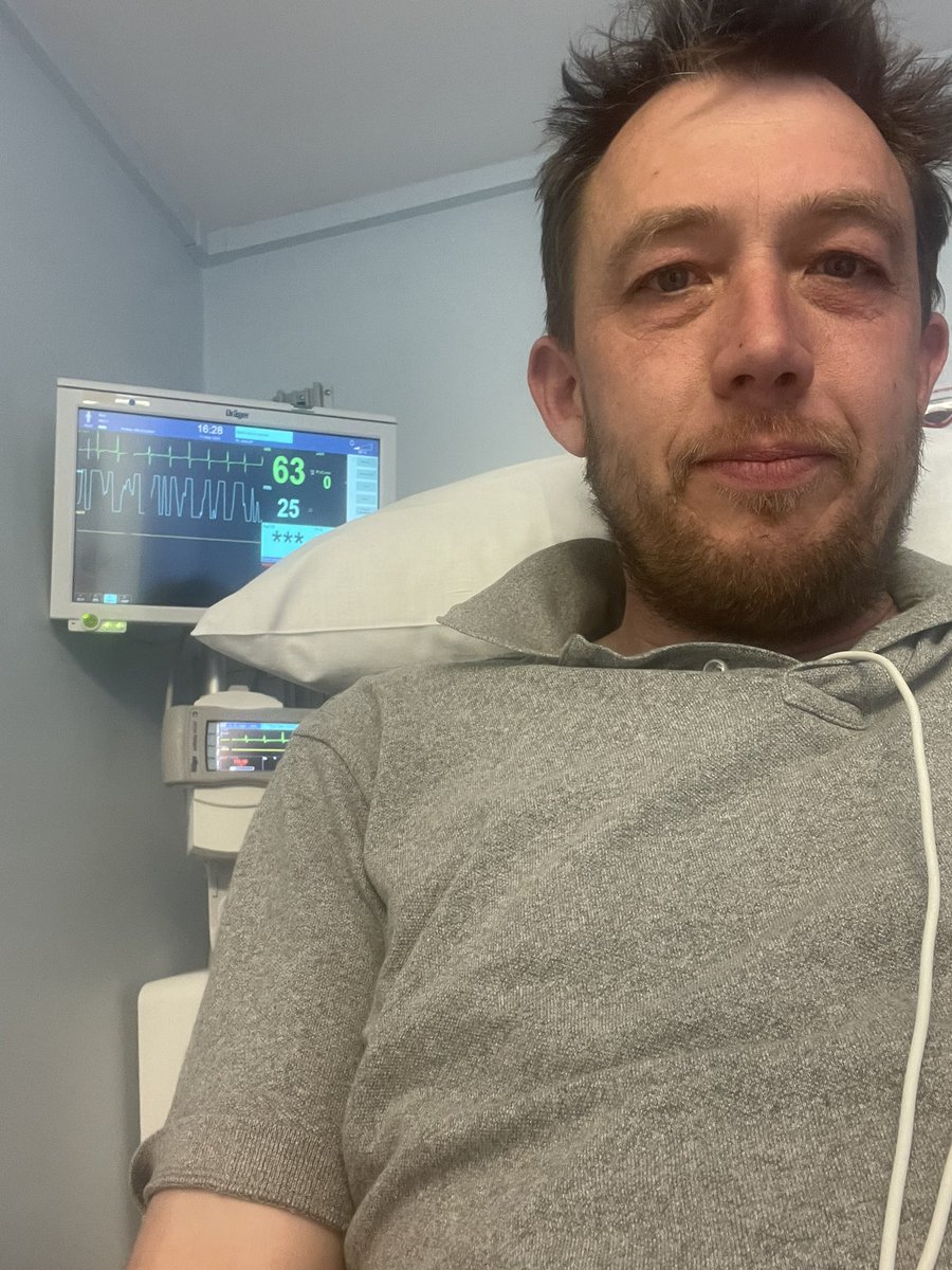 DallynLee's tweet photo. Not the plan for this afternoon.
Took a turn after a routine scan. At least I got a cuppa and some digestive #feelingfaint https://t.co/OgPX7Hnnw9