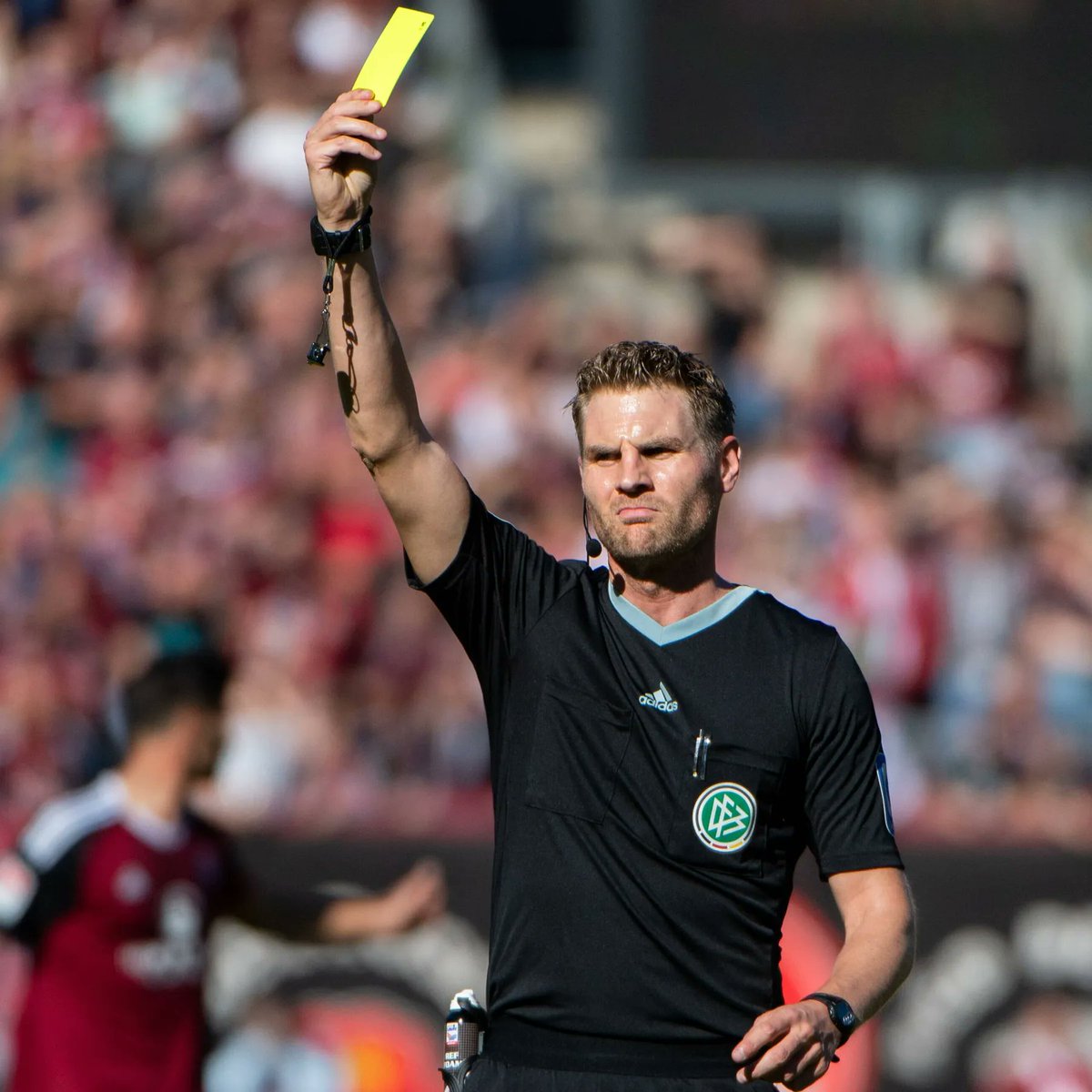 SrAnsetzungen's tweet photo. 3. Liga, 36. Spieltag
SC Freiburg II - SV Elversberg (Sa., 14 Uhr)
🙎🏼♂️: Timo Gerach
🚩: Tobias Endriß
🚩: Philipp Reitermayer
#Gerach #SCFSVE #3Liga https://t.co/nOF4rpz3li