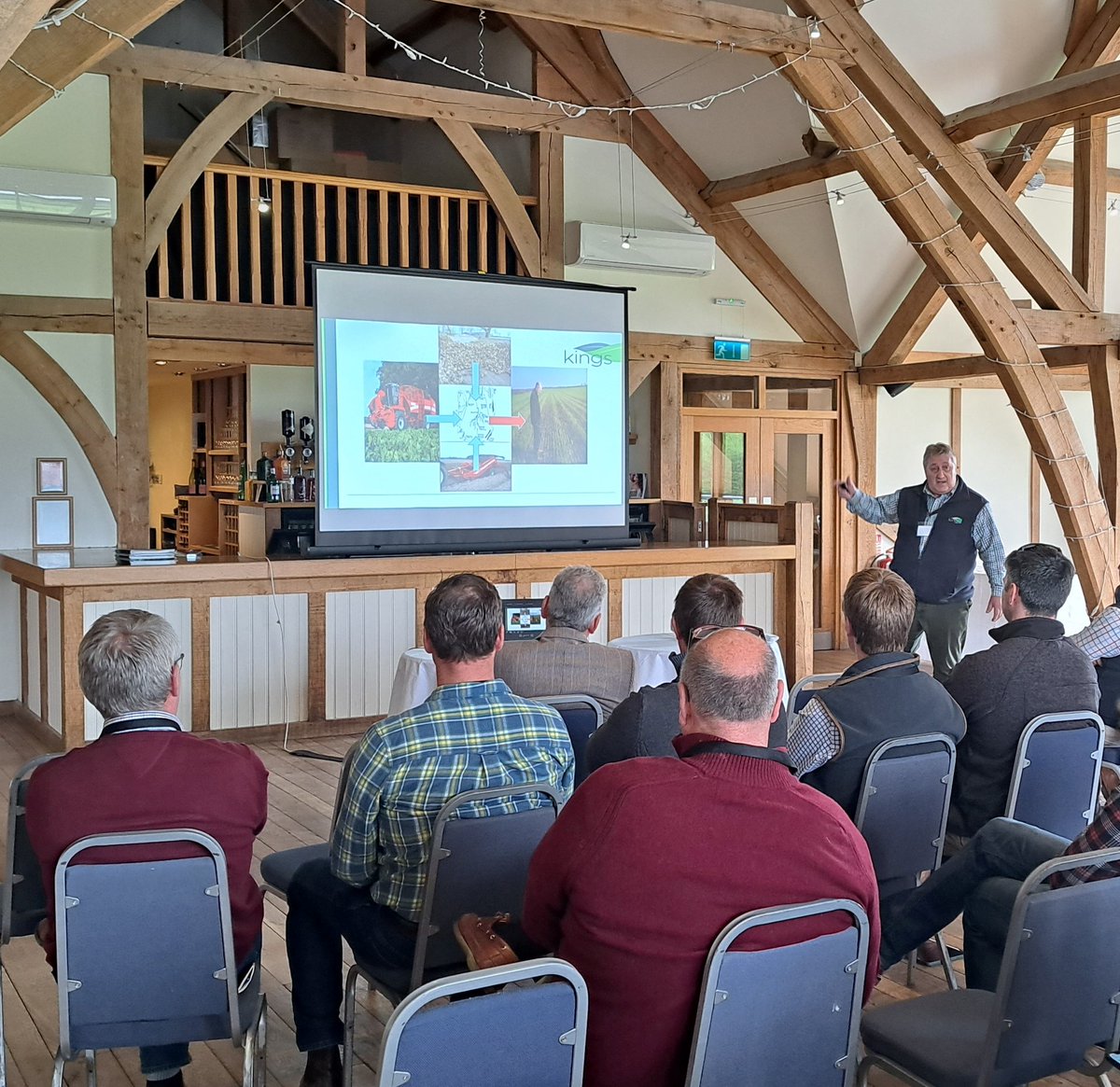 RS_Cockerill's tweet image. Today was our annual Conference at @sandburnhal1. Great talks on MH by Geoff from UPL, Clive @Kingscrops, Philip from Wright Resolutions and @Jamesspick talking us through his @NuffieldFarming study. Really insightful look at #potatoes part in #regenerative farming systems 🥔👍