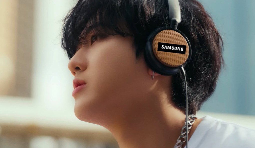 havenpuppym's tweet photo. CHANGBIN IS DOING ANOTHER SAMSUNG AD??? https://t.co/90oepL3xhc