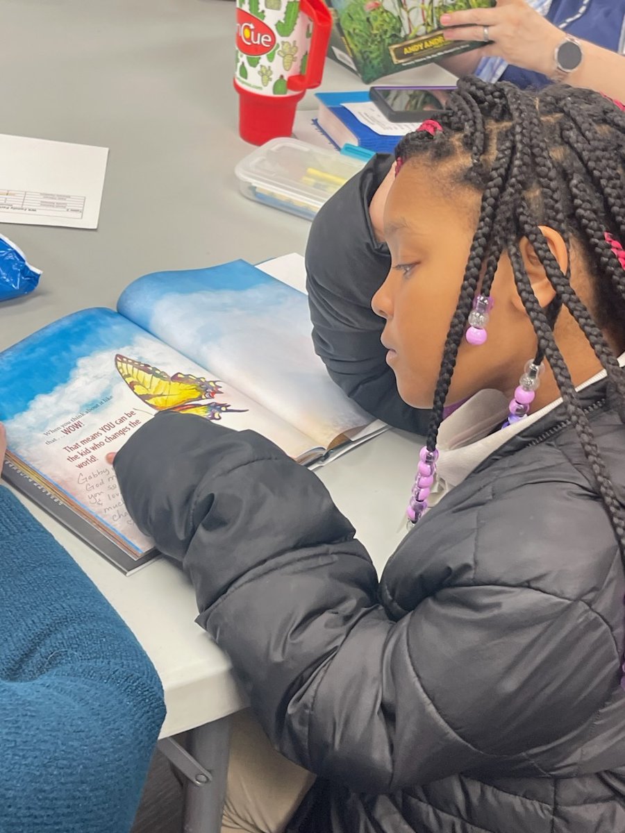 AndyAndrews's tweet image. Thank you Whiz Kids OK for sending us these photos of your volunteers reading “The Butterfly Effect” with students.  Whiz Kids OK is based in the Oklahoma City area.

#andyandrews #whizkidsok #thebutterflyeffect #thekidwhochangedtheworld