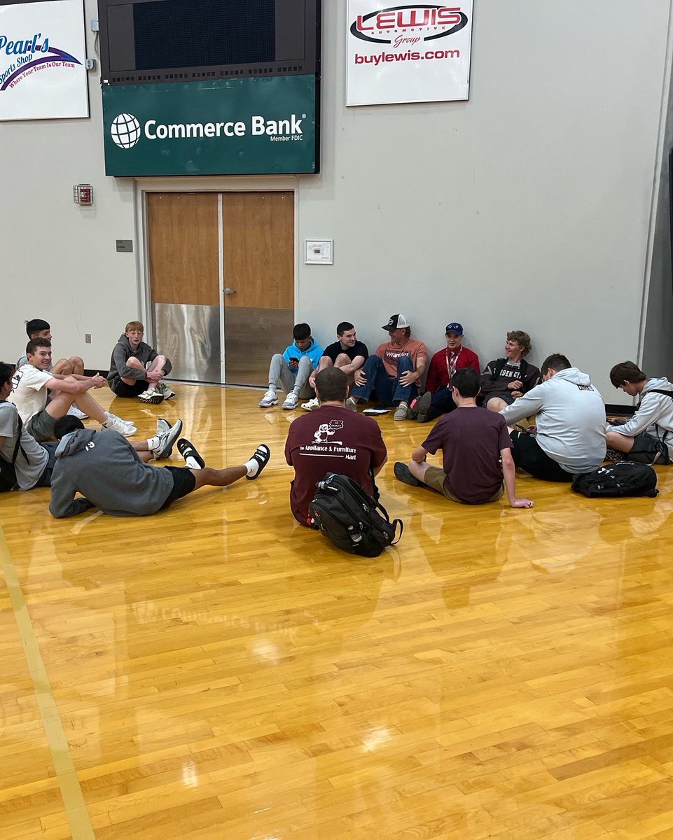 We had a great time at our last FCA meeting of the year! Thanks to <a href="/tracidesalvo/">Traci DeSalvo</a> and cornerstone church for providing breakfast for the crew! We had a great year and it was awesome to be able to celebrate today!