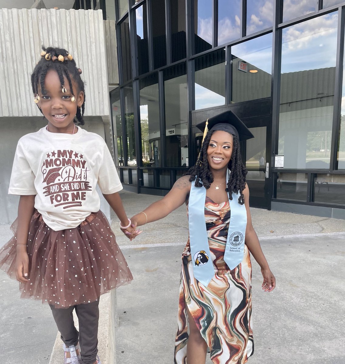 Suttons_Science's tweet photo. #mommydiditforme #uncpgraduate #elementaryeducation #FamilyMatters #Elevate #motivation #learningandgrowing #BlackGirlMagic #BlackExcellence #mommyandme #cantstopwontstop https://t.co/lTAj8qpjmA