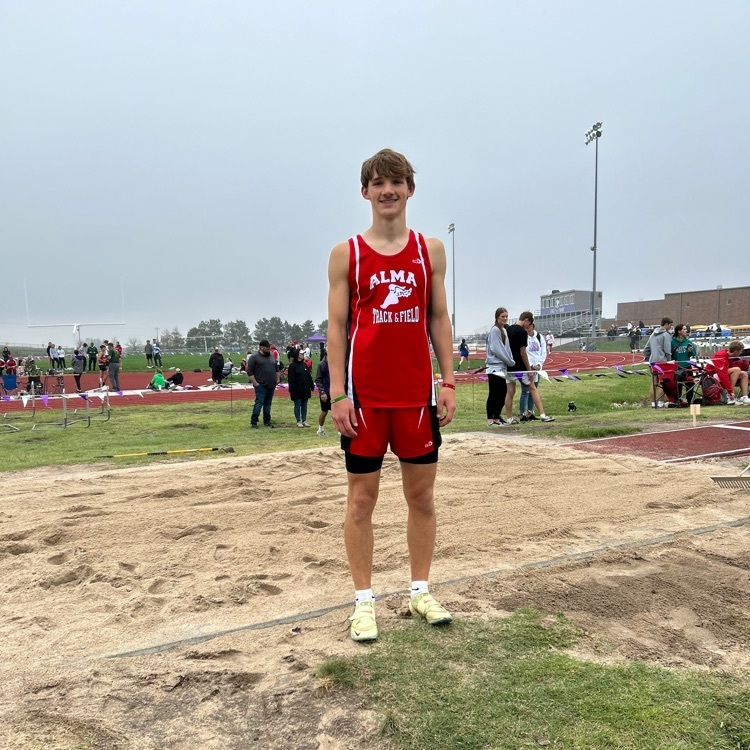 almacardinals's tweet photo. We have our first State Qualifier!! Tucker Biskup has qualified in the Triple Jump! Way to go, Tucker! #ProudToBeACardinal #BurkeBound https://t.co/8vFkBaop4K