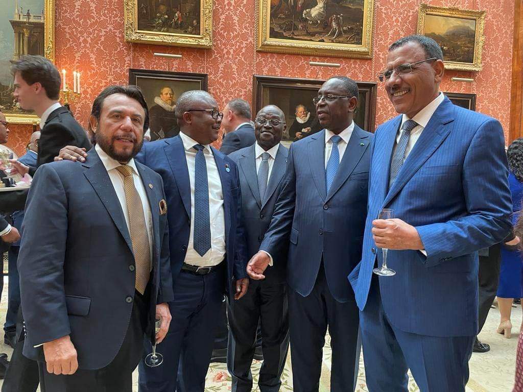 IvoryCoastWorld's tweet photo. ......as well as representatives of the Ivorian diaspora in the United Kingdom. These meetings were an opportunity to highlight the exceptional quality of relations between Côte d'Ivoire and the United Kingdom and the opportunities for investment in Côte d'Ivoire. https://t.co/KvKzs4hYmL
