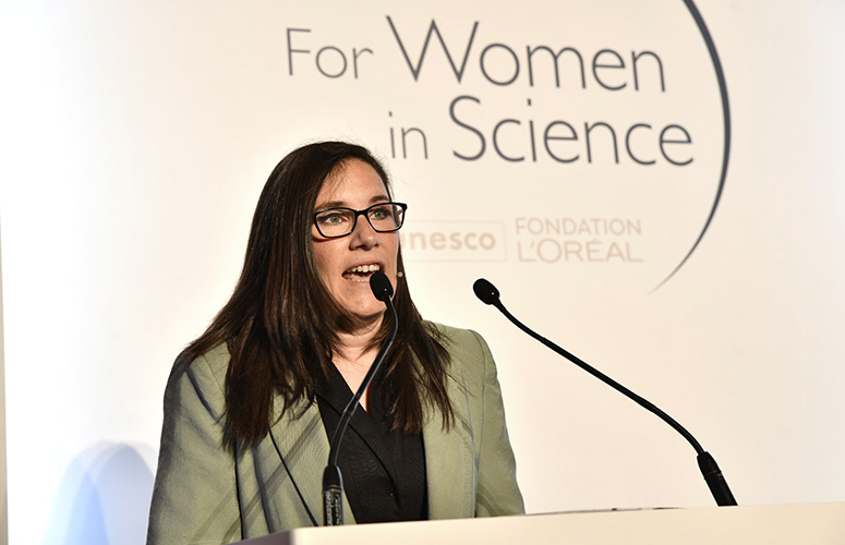 UPV/EHU (@upvehu) on Twitter photo Una investigación de <a href="/AmaiaArruAris/">Amaia Arruabarrena-Aristorena</a> , premiada por el programa L’Oréal-Unesco 'For Women In Science'. #todoscontraelcáncer #lorealunesco #investigacióncontraelcáncer
Zorionak, Amaia!!👏👏👏
▶️bit.ly/44MjMEZ Una investigación de <a href="/AmaiaArruAris/">Amaia Arruabarrena-Aristorena</a> , premiada por el programa L’Oréal-Unesco 'For Women In Science'. #todoscontraelcáncer #lorealunesco #investigacióncontraelcáncer
Zorionak, Amaia!!👏👏👏
▶️bit.ly/44MjMEZ