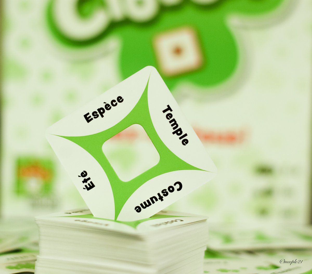 meeple21's tweet photo. Quelques photos sur :

🍀So Clover🍀 

👥 : 3-6 joueurs
🕰 : 30 min
🎂 : 10+
💶 : 20€
⚙️ : Association d’idées, déduction

💡 : François Romain 
🏠 : @ReposProduction  

#soclover #trefle #deduction #socloverthegame #socloverboardgame #soclovergame #reposproduction #reposprod https://t.co/5CEq8m1sh0