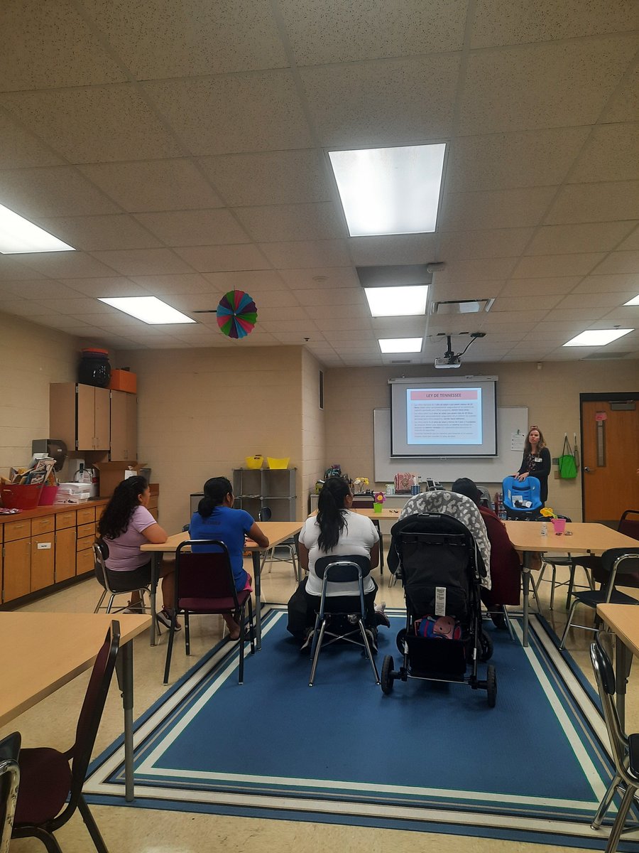 We had such a great parent workshop! Thank you Emily at Vanderbilt for coming and presenting on proper car seat safety and the importance of it. We were even able to get parents car seats that they needed. We love collaborating with the community to bring resources to Glenview.