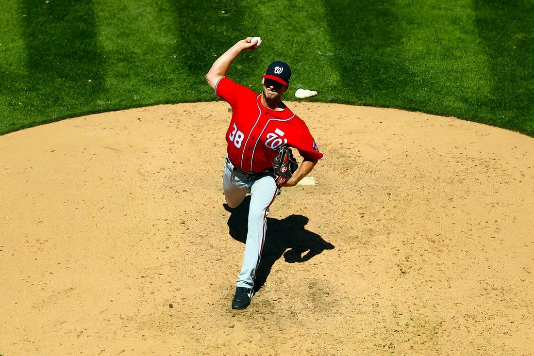 TheJacobTurner's tweet image. 10 things sports taught me about life:

1. Confidence is a choice.

Want to be good at anything in life? Choose confidence. 

2. The sun will come up tomorrow. 

The "end of career performance" is a story around the fire pit in six weeks' time.

3. You are not as important as you…