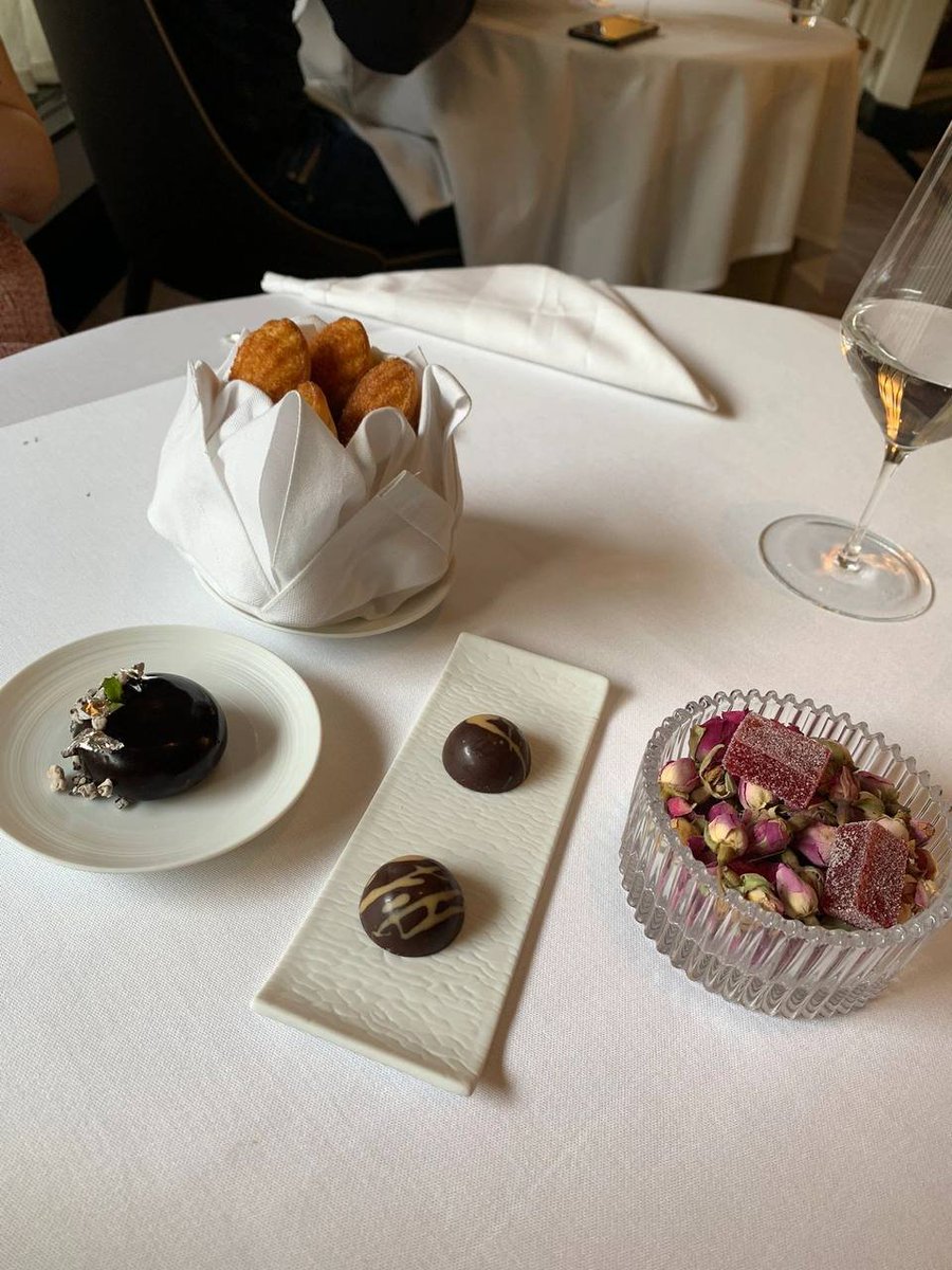 CBaxter4's tweet photo. Eat the food you love. Live the life you love.  #Gourmet https://t.co/Qd528loy8K