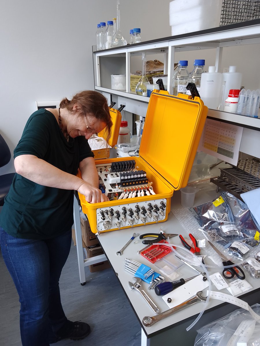 Re-plumbing a @LICOR_ENV LI-8150 for a lab incubation study is no joke when all you have are imperial spanners. Good thing we got helpful colleagues with tools @BIFoRUoB and @UoBbiosciences. Thanks @panemma for lending the kit and tech support!