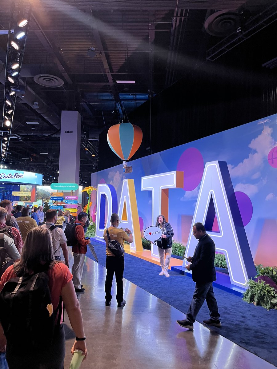 tedbread's tweet image. It was an honor to present during the Data Cloud for Tableau keynote alongside my trusted colleagues. Followed by lots of inspiring customer conversations with some of the worlds biggest brands that are using @salesforce and @tableau to bring insights to life.

#Data23 #datafam