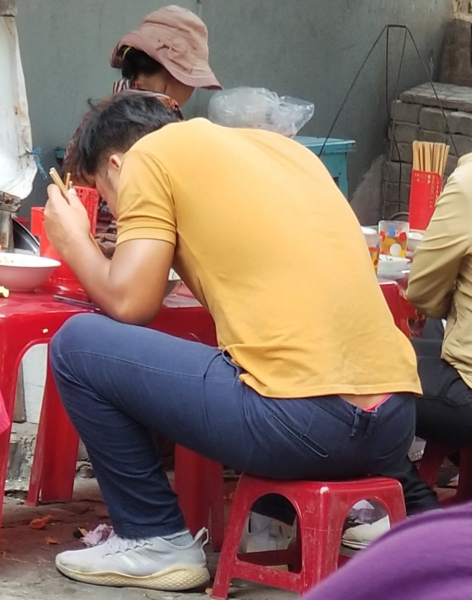 ChuKim11c's tweet photo. Đố thấy gì lạ 😛 https://t.co/TTkdQvURLH