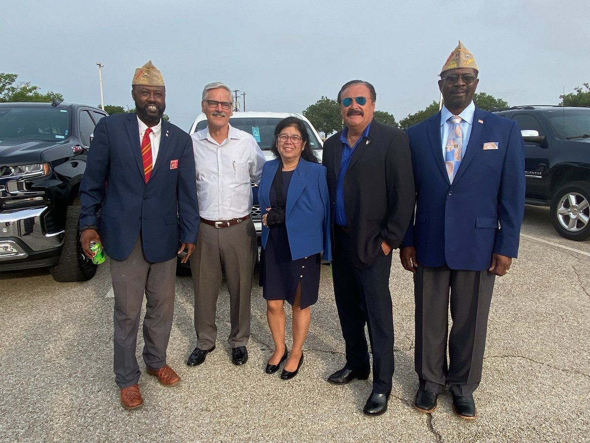 LULAC's tweet photo. Our LULAC National President Domingo Garcia and COO Rafael Schwan on the historical unveiling of Ft. Cavazos At Killeen, Texas
#Texas #Latinos #LAtinas #UsArmy #Cavazos #Killeen #killeentx https://t.co/To1ttUxvWV