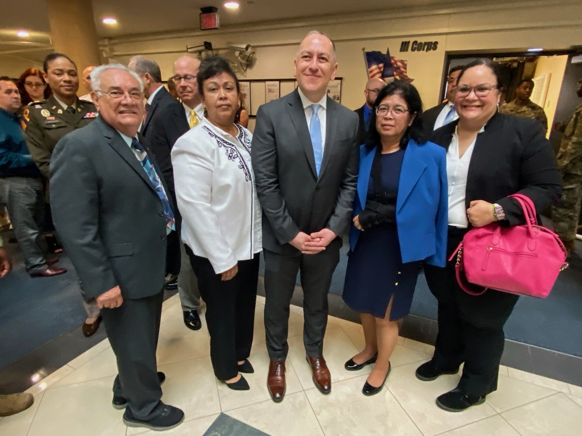 LULAC's tweet photo. Our LULAC National President Domingo Garcia and COO Rafael Schwan on the historical unveiling of Ft. Cavazos At Killeen, Texas
#Texas #Latinos #LAtinas #UsArmy #Cavazos #Killeen #killeentx https://t.co/To1ttUxvWV