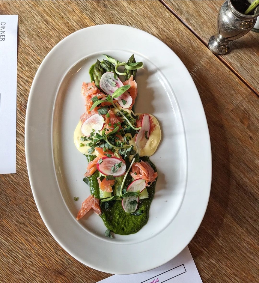 BijouRestaurant's tweet photo. Feast your eyes on this asparagus and smoked trout: hickory-smoked trout, ramp top puree, mint hollandaise, and breakfast radish. Now book your table! 
https://t.co/r47lf7mRpV

#dining #finedining #StratfordON #StratfordOntario #StratFest #Toronto #KitchenerWaterloo https://t.co/SKFaADSi5r