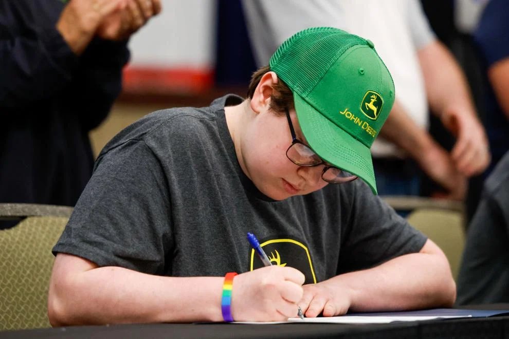 You’ve heard of National Signing Day for HS athletes. How about signing days for students going into skilled trades ? 💚

📸: <a href="/nikosfrazier/">Nikos Frazier</a>