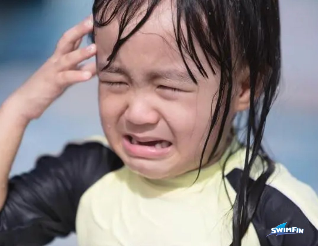 SwimFinGB's tweet image. We all know that one friend whos child can't swim... tag them and tell them to try SwimFin! It's a great way to build confidence in the water.
#parentlife #parentproblems #parenting #dailyparenting #parenting 
#parentingunplugged #parenthood #mumlife  #swimfin #swimmingaid