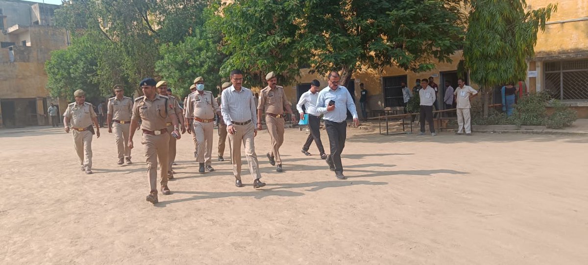 DM Ghaziabad tweet media
