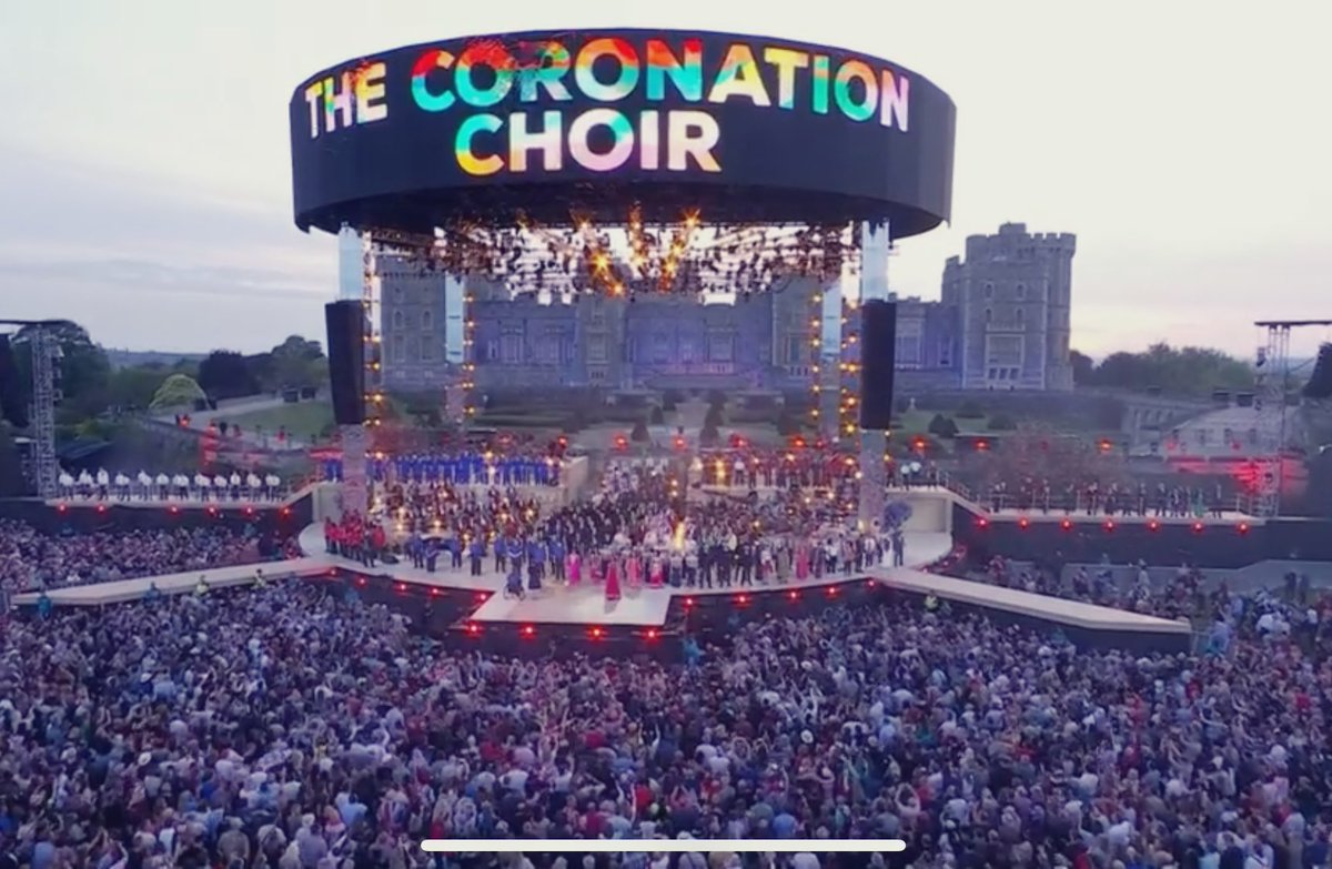 CHCPHull's tweet image. Our very own Helen was performing on stage this weekend for the #CoronationConcert "I feel extremely proud and privileged to have been able to represent our choir. The whole experience has been so amazing."
Well done Helen and the @hullnhschoir  we are so proud of you all. 📷
