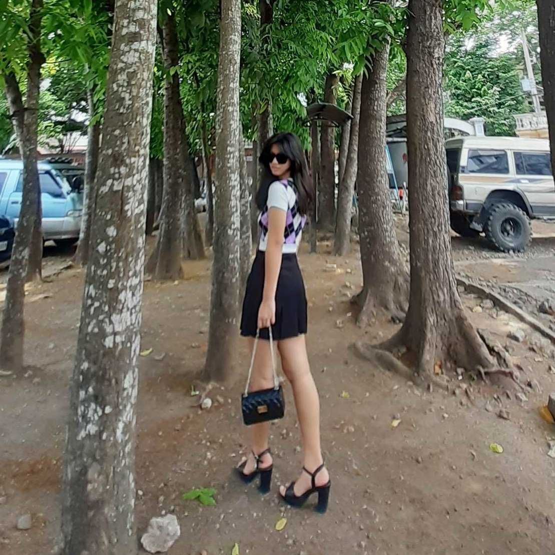 shiyaxc's tweet photo. 🖤💜🤍 https://t.co/73jKjNjJJv