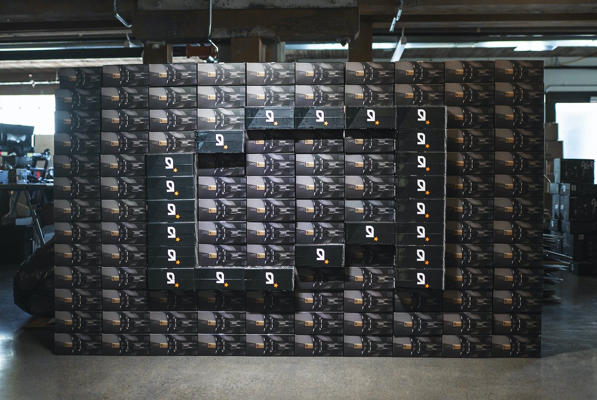 #ThrowbackThursday Als wir MineCraft, mit unserem brand neuen A40 Gen3, im Lager gespielt haben!