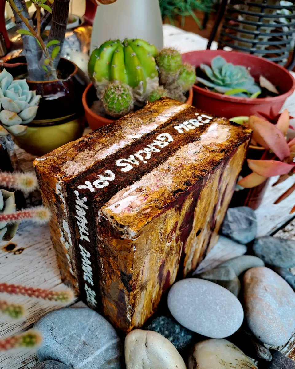 RutZerbatto's tweet image. ᗩᖇTE-OᗷᒍETOᔕ
&quot;BLOCK LXI&quot;.- Acrílico, asfáltica, esmalte, laca, block de madera.
tienda.rutzerbattoarte.com
#artobjects #sustainableart #decodesign #the100dayproject #the100dayproject2023 #the100dayprojectwoodblocks #los100diasproyectolatino