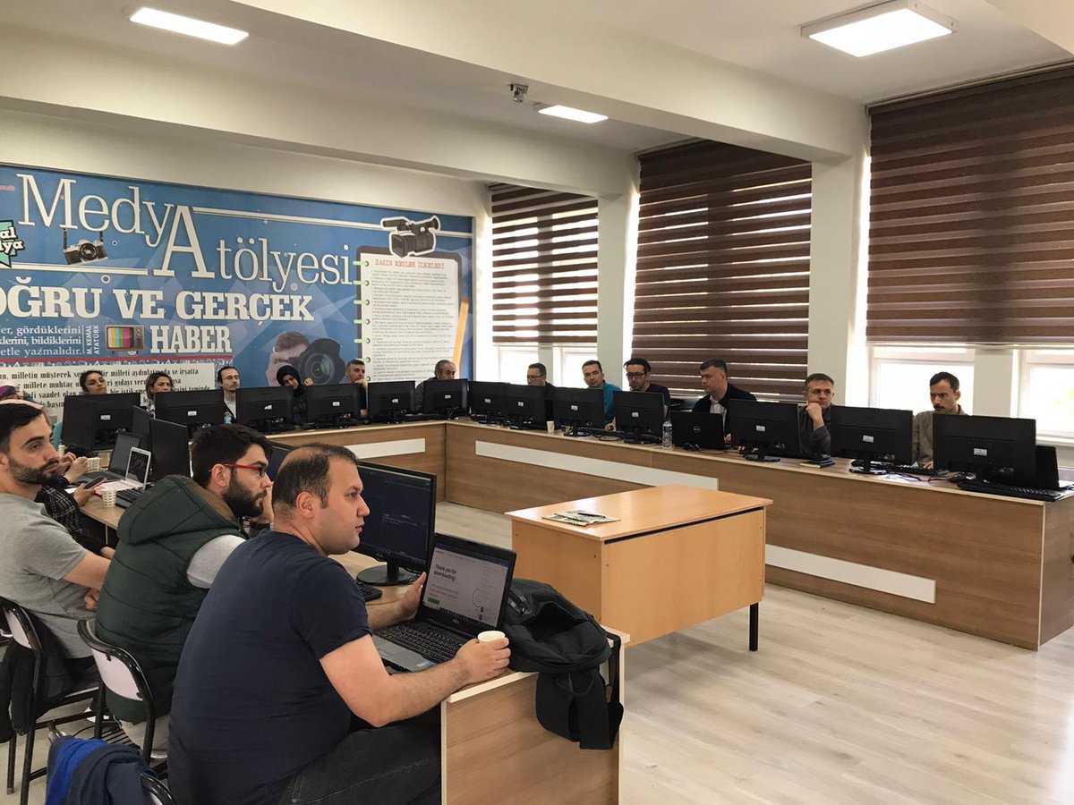 GMKAjansi's tweet photo. 🔷 @GMKAjansi 2022 Yılı Teknik Destek Programı kapsamında desteklenen @altieylulkymkm'nın "Python İle Eğitimde Veri Bilimi" isimli eğitim gerçekleştirildi.

@TCSanayi @KalkinmaAjansGM #gençistihdamı https://t.co/aDVqqJZ9LG