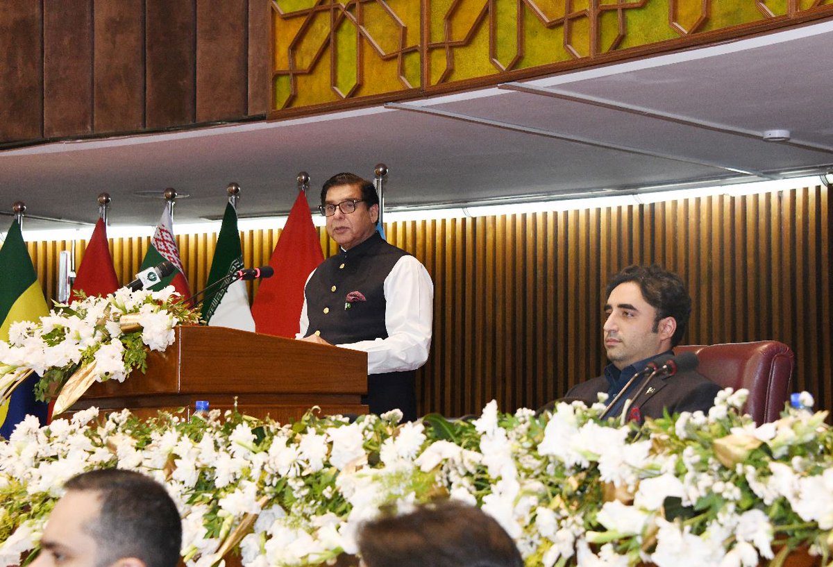 NAofPakistan's tweet image. &quot;Let us pass on the ideals of democratic values, constitutionalism and Rule of law to the new generation through constant informed discussions such as this important Convention. Speaker @RPAPPP #DemocraticValues #RuleOfLaw #InformedDiscussions
#Constitution1973