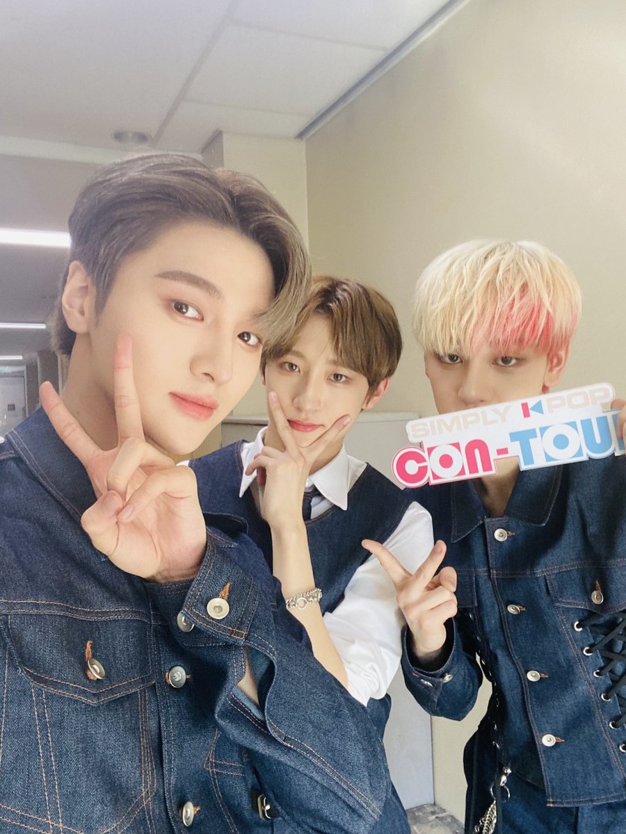 _Simplykpop's tweet photo. 드리핀이 저지른 7개의 죄악 모음zip
1. 잘생긴 얼굴로 숨쉬기
2. 잘생긴 얼굴로 노래하기
3. 잘생긴 얼굴로 춤추기
4. 잘생긴 얼굴로 바라보기
5. 잘생긴 얼굴로 말하기
6. 잘생긴 얼굴로 셀카찍기
7. 잘생긴 얼굴로 서있기

#DRIPPIN #드리핀
#SEVEN_SINS
#SimplyCONTOUR #심플리케이팝 https://t.co/prDdpeWpmv