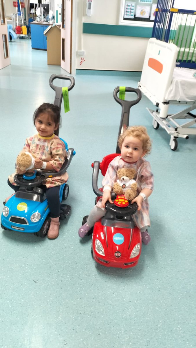 BTHFTCharity's tweet image. 🚙🚗 Zaynah and Alice are ready to drive down to the operating theatre in the cars donated by @mylahore! It’s smiles all round, which makes the world of difference! 
Fancy joining MyLahore in our #100Club? Visit: bradfordhospitalscharity.org/the-100-club/ #NetworkingWithAPurpose