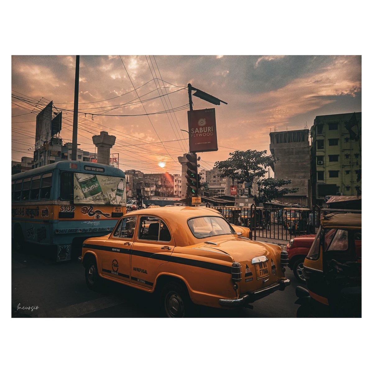 Sayan_Inc's tweet photo. Street of kolkata

#streetphotography #streetofindia #photography #photoshop #bnwphotography https://t.co/4kPcLhWJqZ
