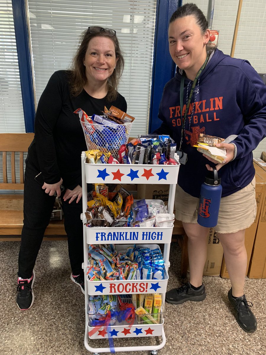 FranklinHS_BCPS's tweet photo. What a great way to start the morning today at Franklin High! Thanks for the awesome snack cart for Teacher Appreciation Week @FranklinHsPTSA! Our teachers are absolutely amazing!! @KyriaJoseph @KO_BCPS https://t.co/EqwUkTaNV3