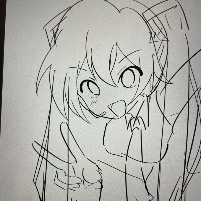 久々の趣味絵かいてる