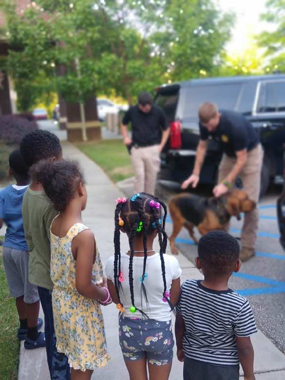theRDCI's tweet photo. What makes RDCI Children's Ministry great?
When you can teach on "Helping Others" and then bring in real examples of people who do just that! You just never know what you're child is going to experience in KidsTown! (So don't let them miss a thing 😉) https://t.co/4xQ2SSjy7P