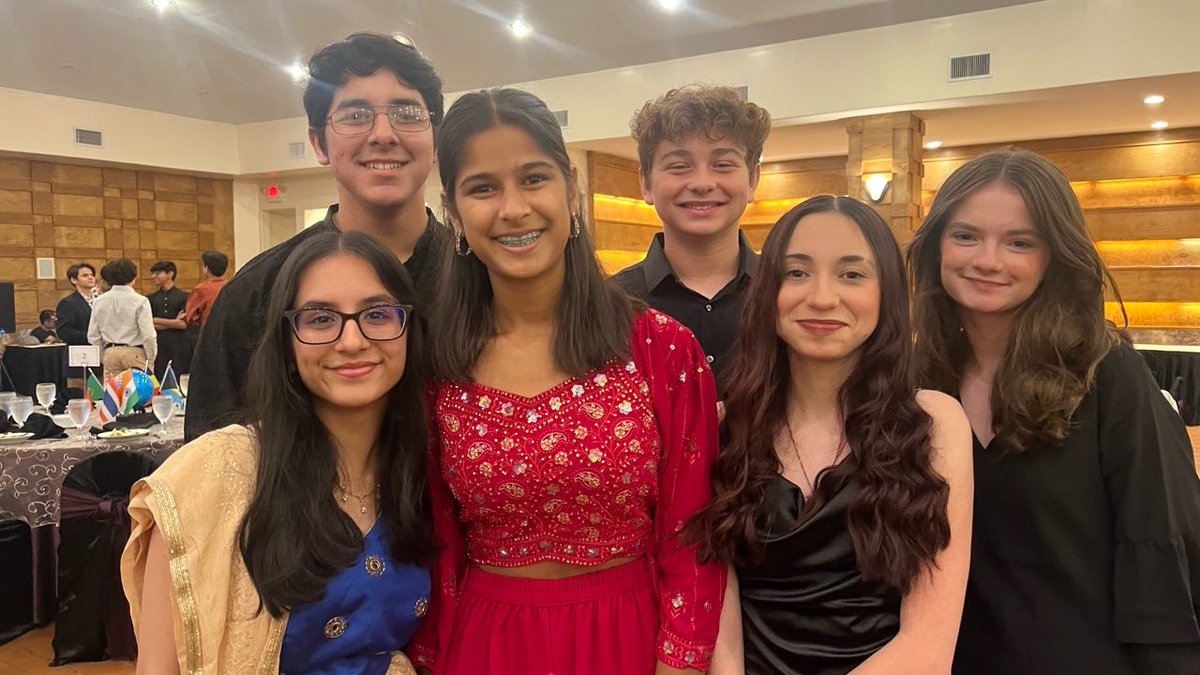 fbgsa's tweet photo. Last Friday, our Academy Booster Club + Events Team hosted our annual GSA Banquet! Lots of fun ☺️ https://t.co/Wld5xaYMoi