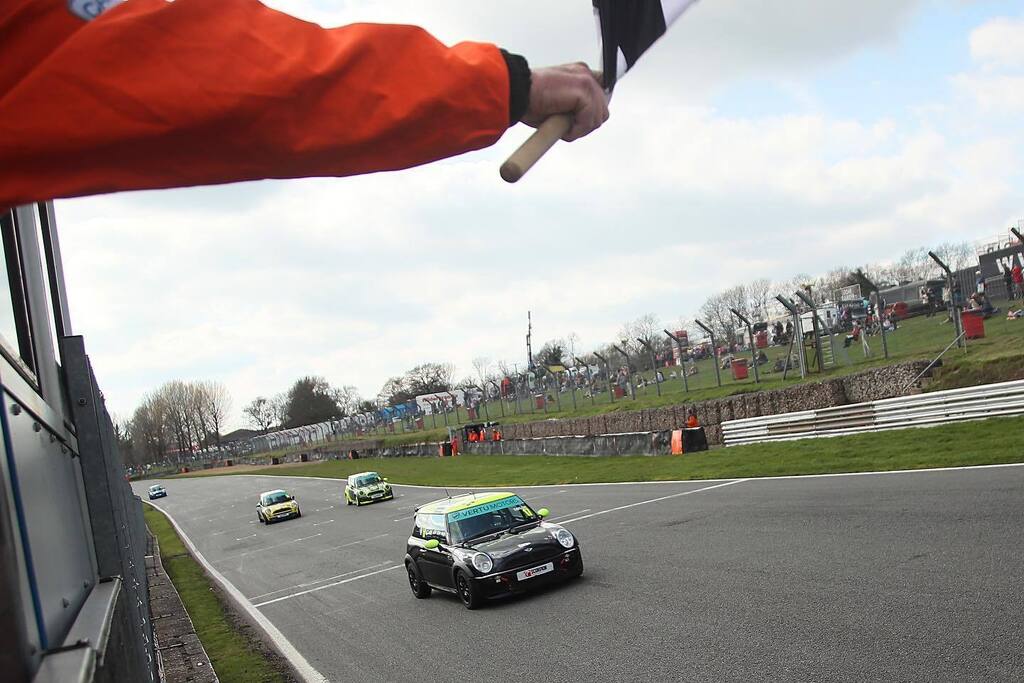 So I’m hopping on a plane tonight to get back and race in Rounds 4, 5 and 6 of the <a href="/minichallengeuk/">The Vertu MINI CHALLENGE</a> @snettertonofficial I’m practicing overcoming jet lag right now 😂🤣 @aspiresports_dot_com

📸 <a href="/jakobebrey/">JEP</a> 
 .
.
.
.
#nevergiveup
.
#nickster #racewinner… instagr.am/p/CsGeb6pAFC0/