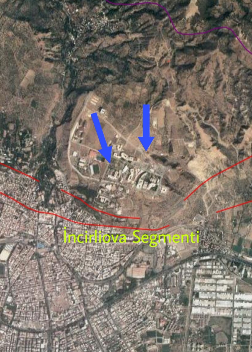 sismikveri's tweet photo. #aydin da #deprem sonrası ayakta kalması gereken Üniversite Hastanesi 2010 yılında aktif faylar üzerine taşındı.
Ne siyasi aktörler ne de şimdinin medyatik akademisyenleri  ortada yoktu!
 Aktif fay üzerinde kaç hastane varsa acilen yerleri değiştirilip izolatör kullanılmalı... https://t.co/57xdYaQITj