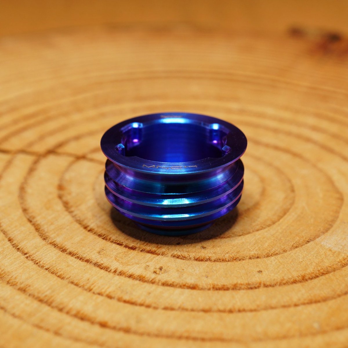 VAlphaline's tweet photo. お世話になっております。お取引いただいた「MonarchyVapes|MoNut Titanium Blue for Billet Box 新品」は先程発送完了しました。到着まで今しばらくお待ちください。今後とも何卒よろしくお願い申し上げます。#MonarchyVapes #Monarchy #MoNut #Ti #BilletBox #Vape #vape好きな人と繋がりたい https://t.co/51xvDcC65E