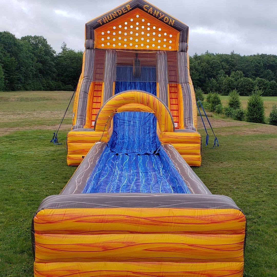 BlastParty's tweet image. There's no better way to create a #backyardwaterpark than with our Thunder Canyon #inflatablewaterslide . Check this one out for a major celebration!